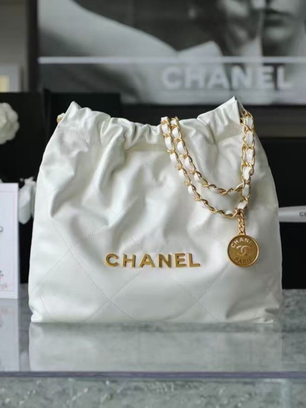 Classic CHANEL bag: A Stylish and Versatile Choice for Elegance